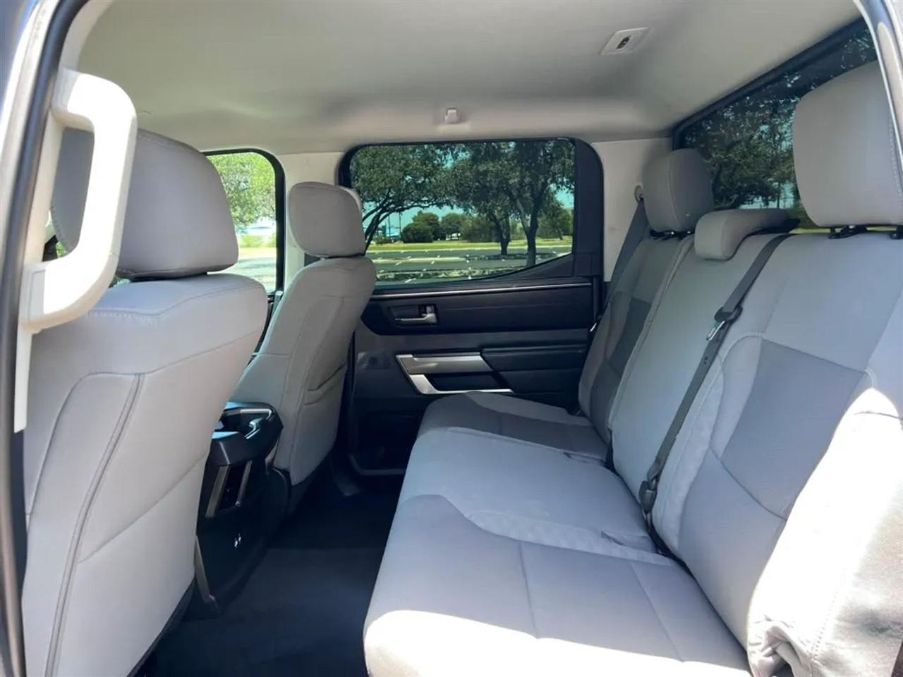 Toyota Tundra  2023
