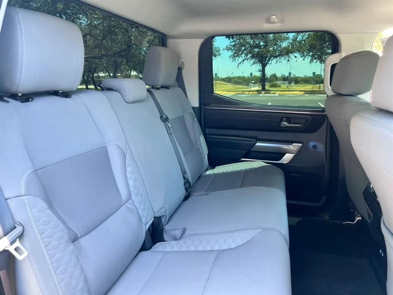 Toyota Tundra  2023