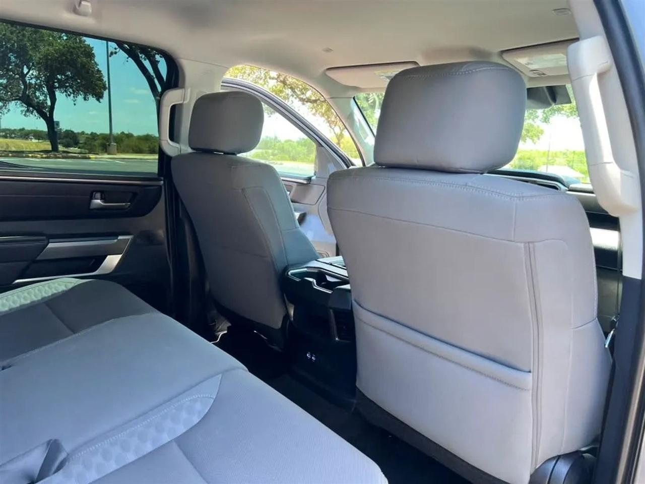 Toyota Tundra  2023