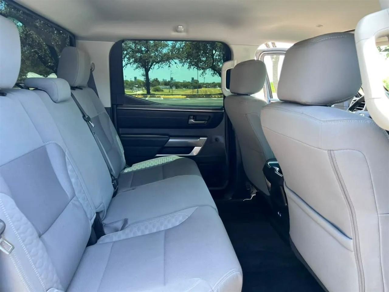 Toyota Tundra  2023