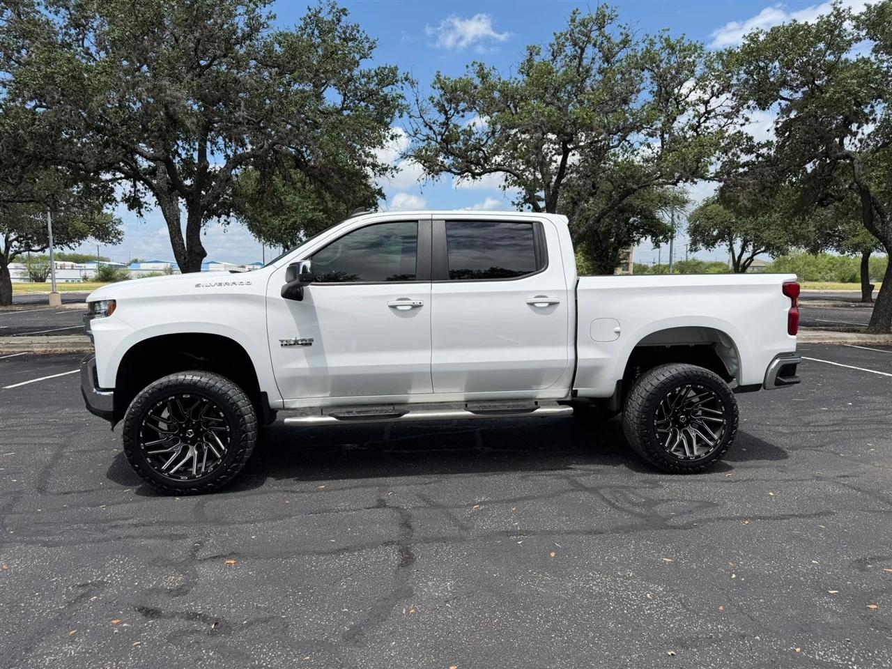 Chevrolet Silverado 1500  2021