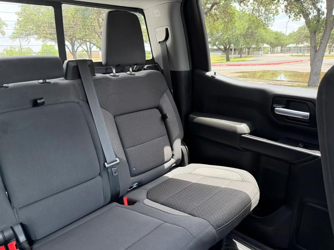 Chevrolet Silverado 1500  2021