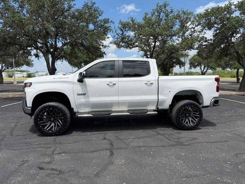 Chevrolet Silverado 1500  2021