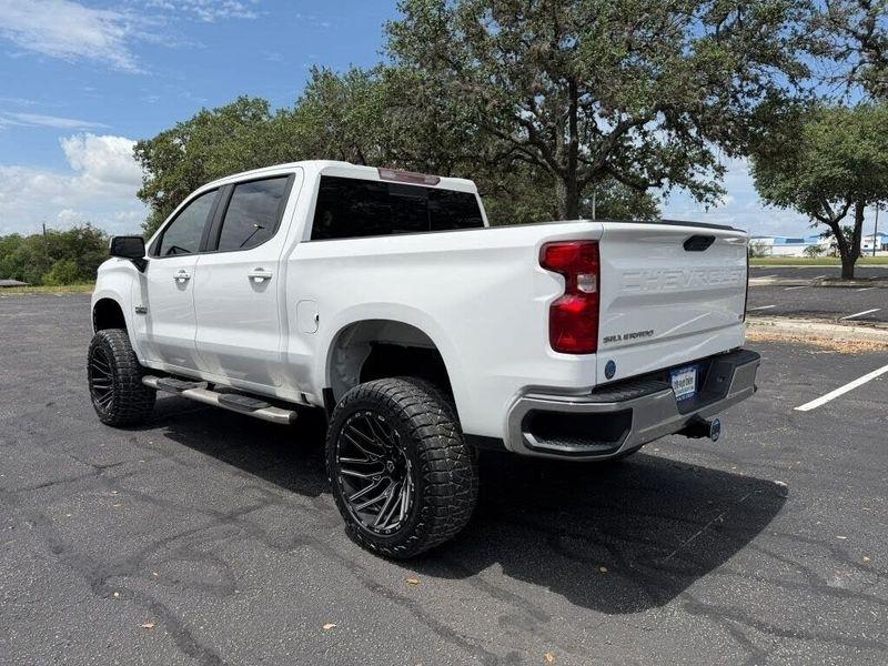 Chevrolet Silverado 1500  2021