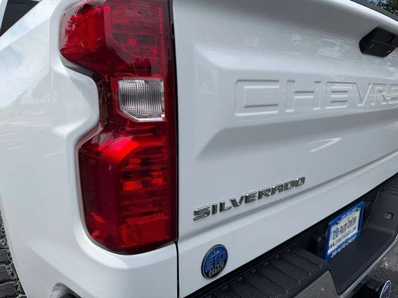 Chevrolet Silverado 1500  2021