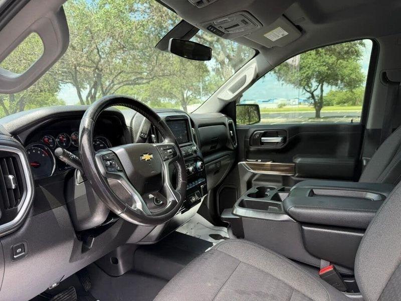 Chevrolet Silverado 1500  2021