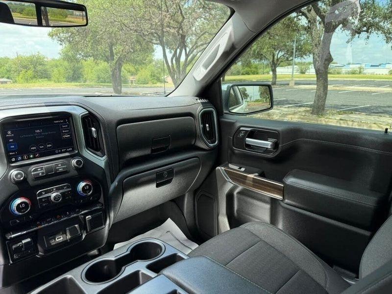 Chevrolet Silverado 1500  2021