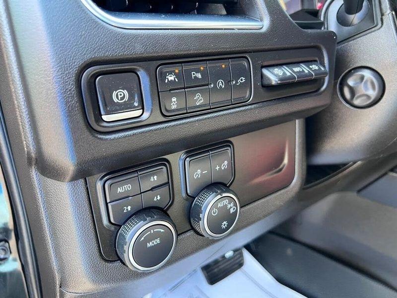 Chevrolet Tahoe  2021