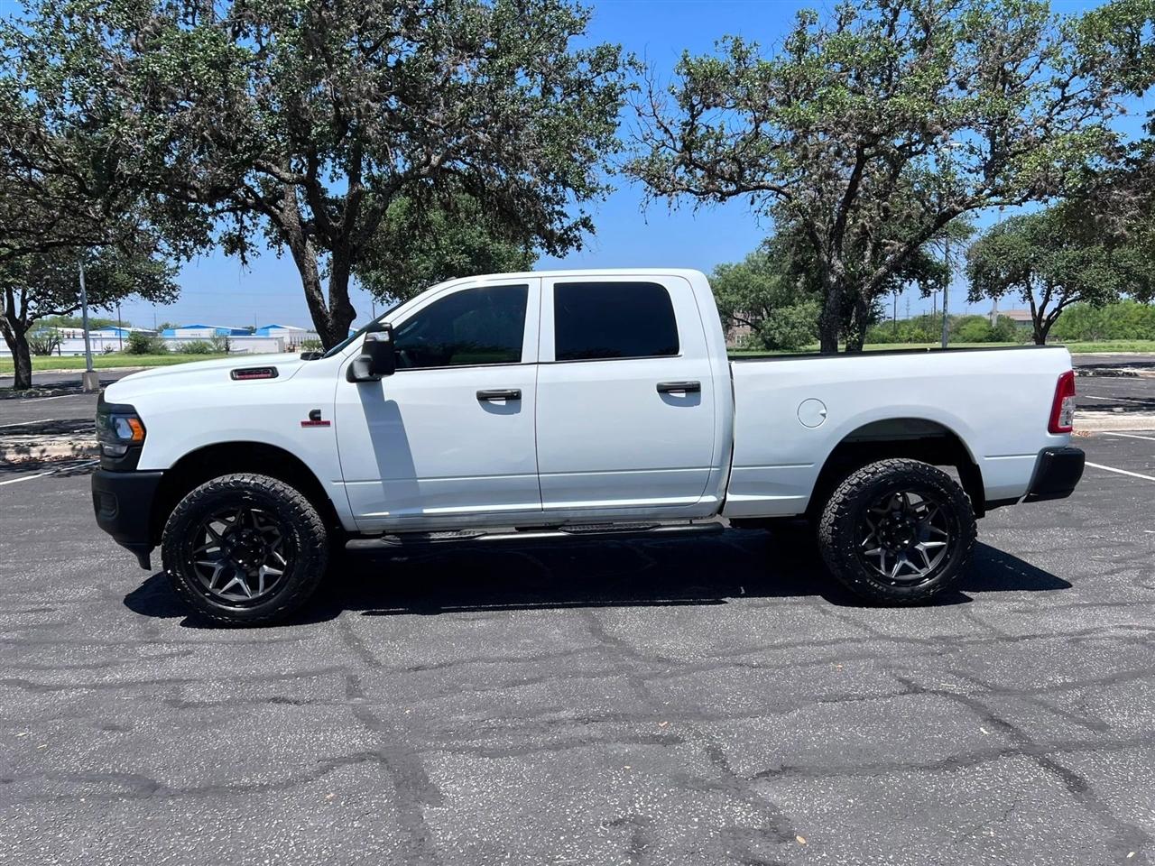 RAM 2500  2024