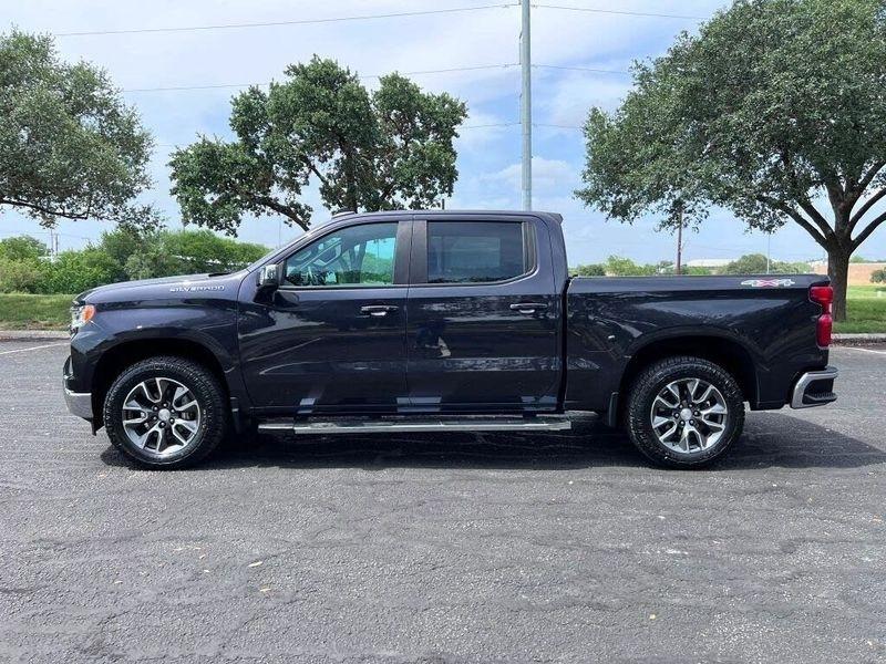 Chevrolet Silverado 1500  2024