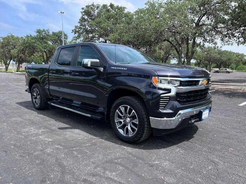 Chevrolet Silverado 1500  2024