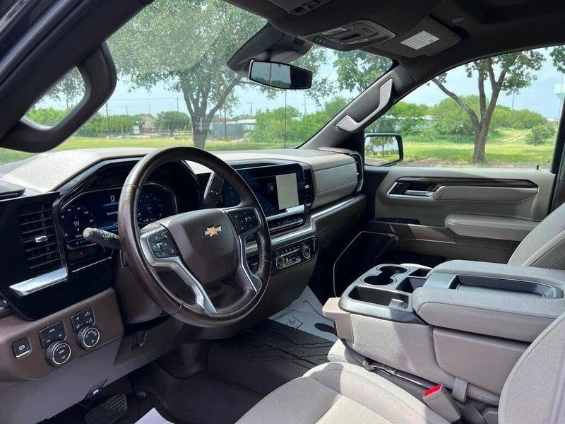 Chevrolet Silverado 1500  2024