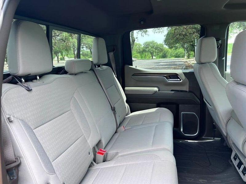Chevrolet Silverado 1500  2024