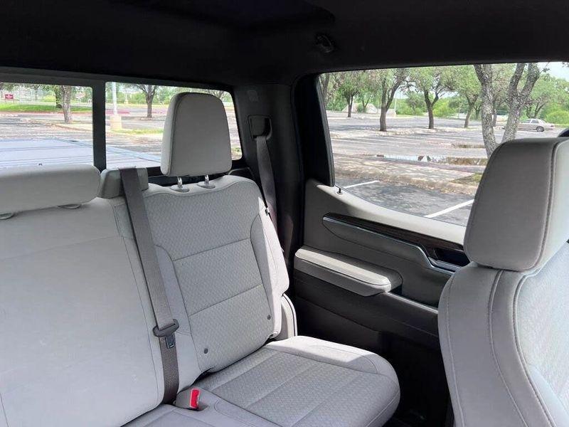 Chevrolet Silverado 1500  2024