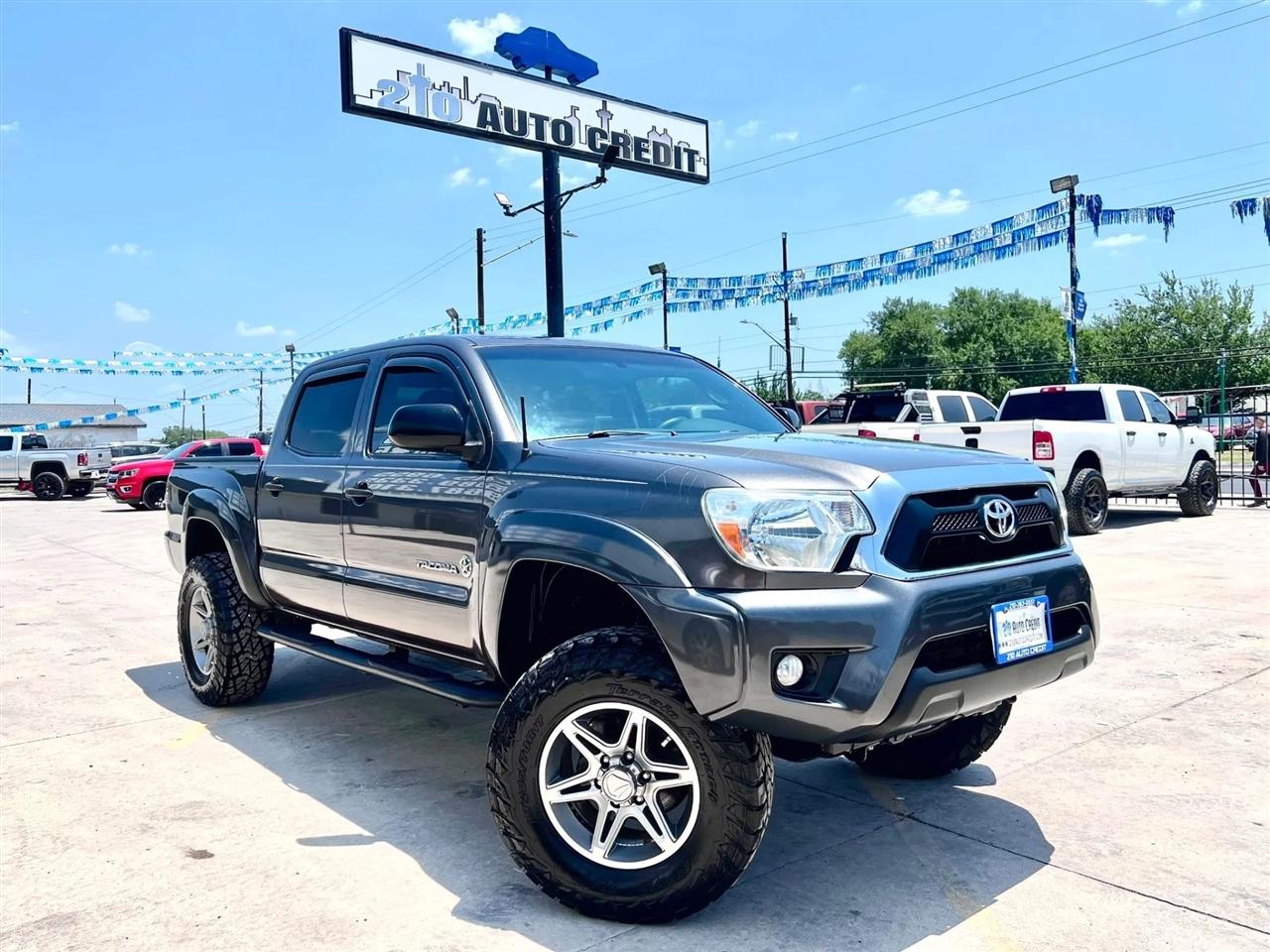 Toyota Tacoma  2015