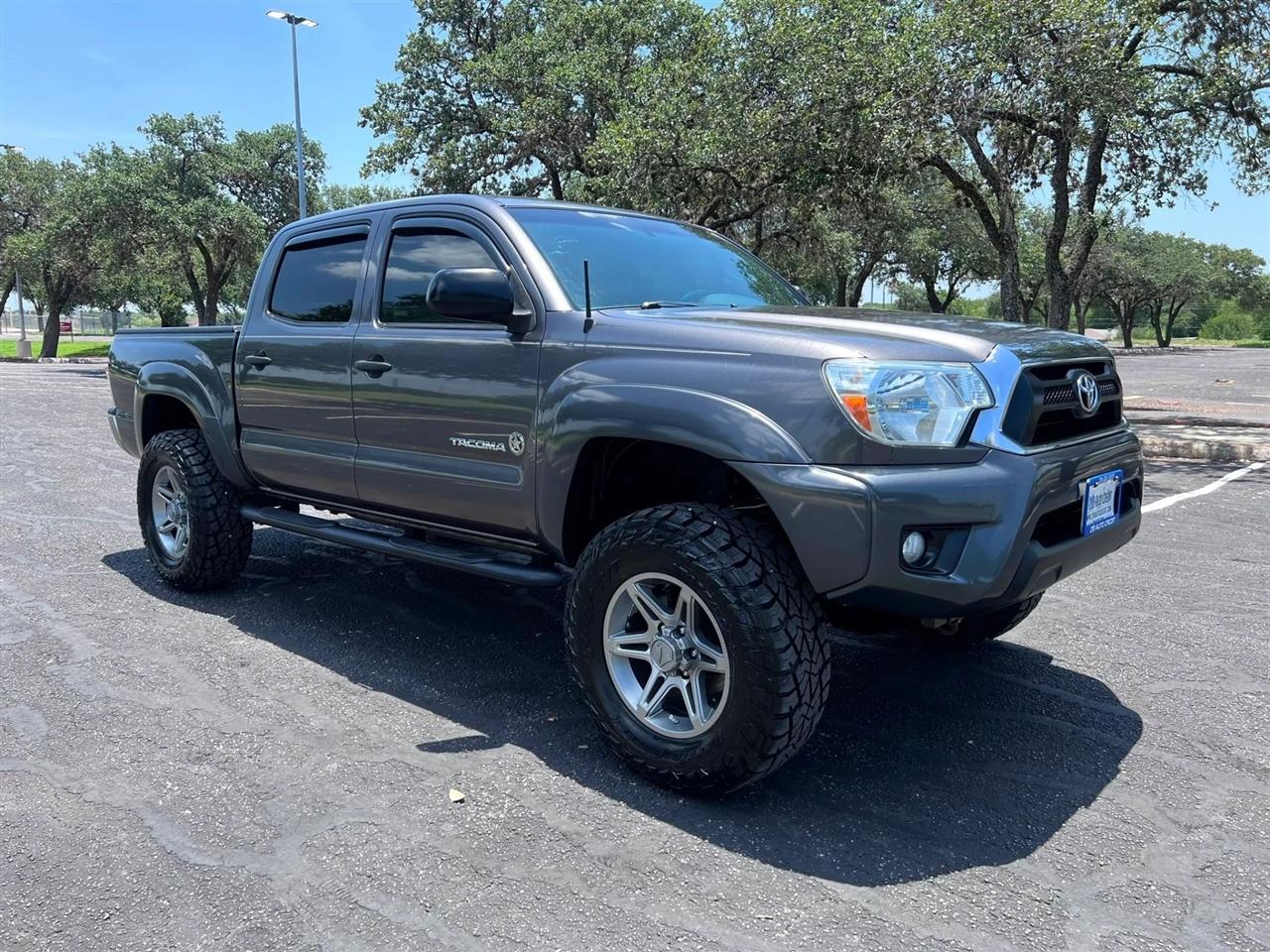 Toyota Tacoma  2015