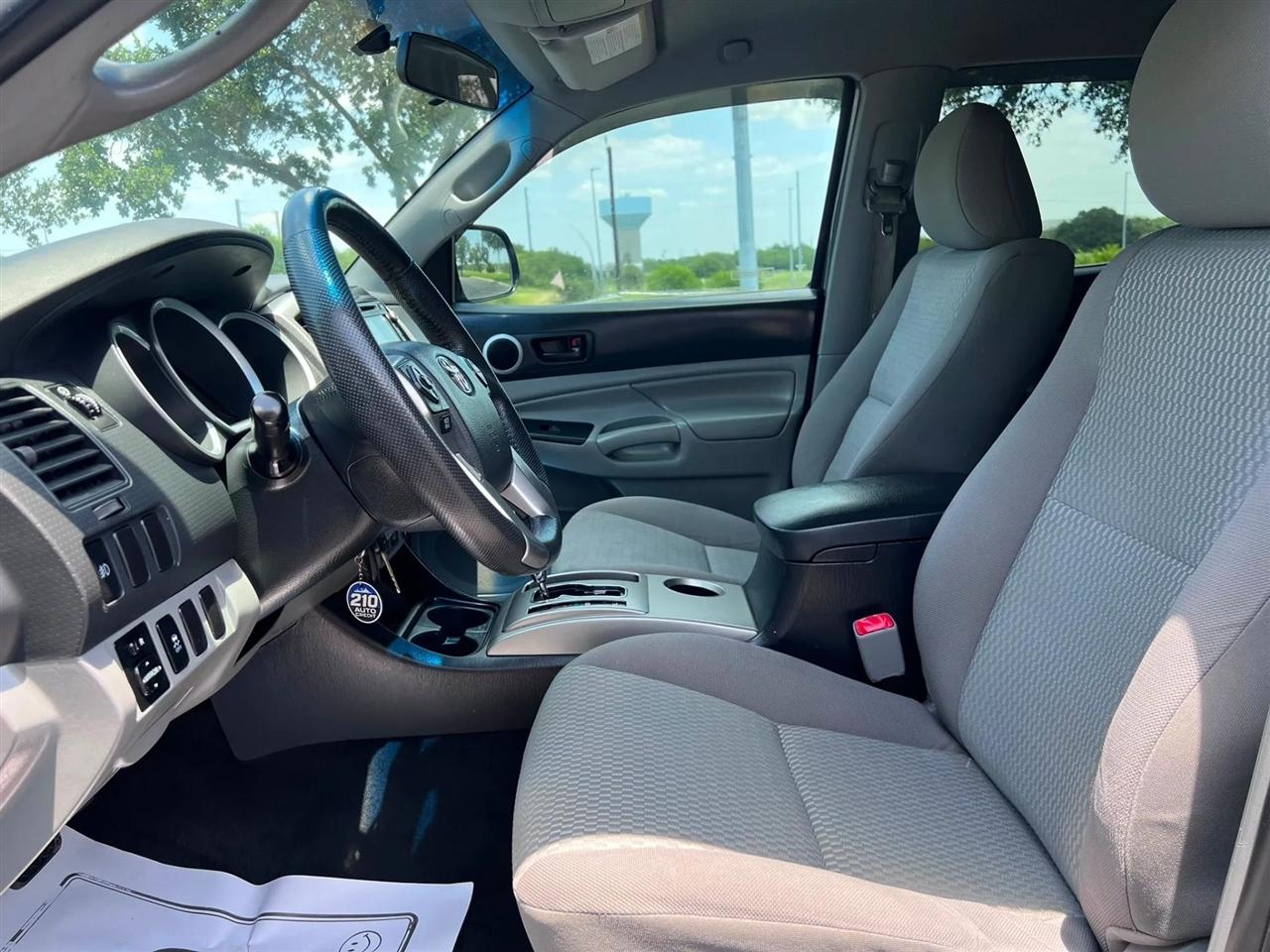 Toyota Tacoma  2015