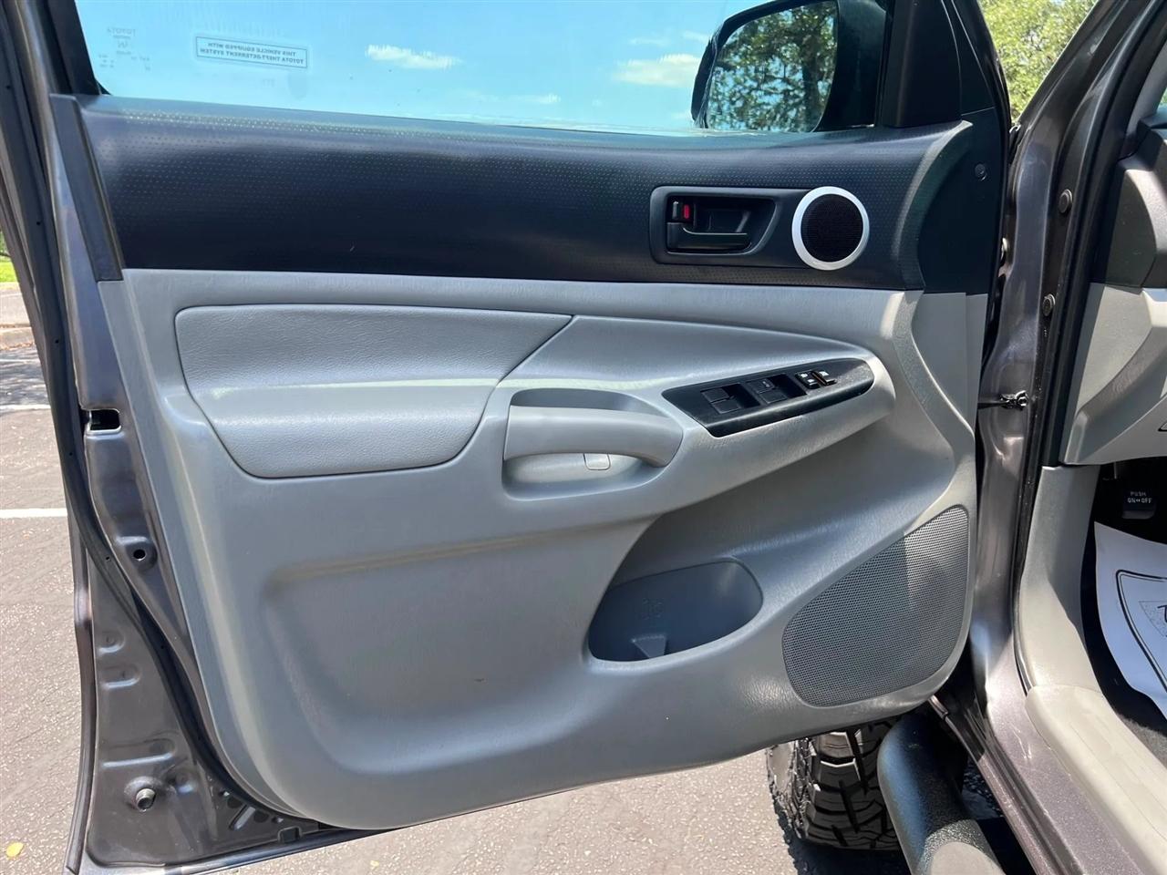 Toyota Tacoma  2015