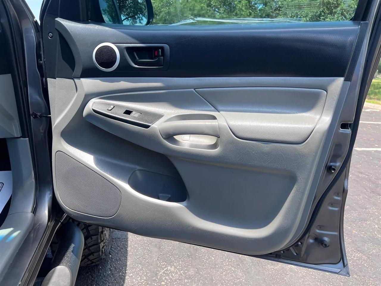 Toyota Tacoma  2015