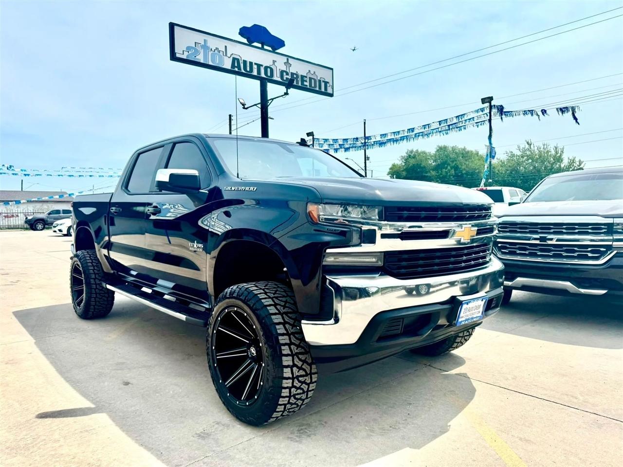 2019 Chevrolet Silverado 1500 LT Pickup 4D 5 3/4 ft