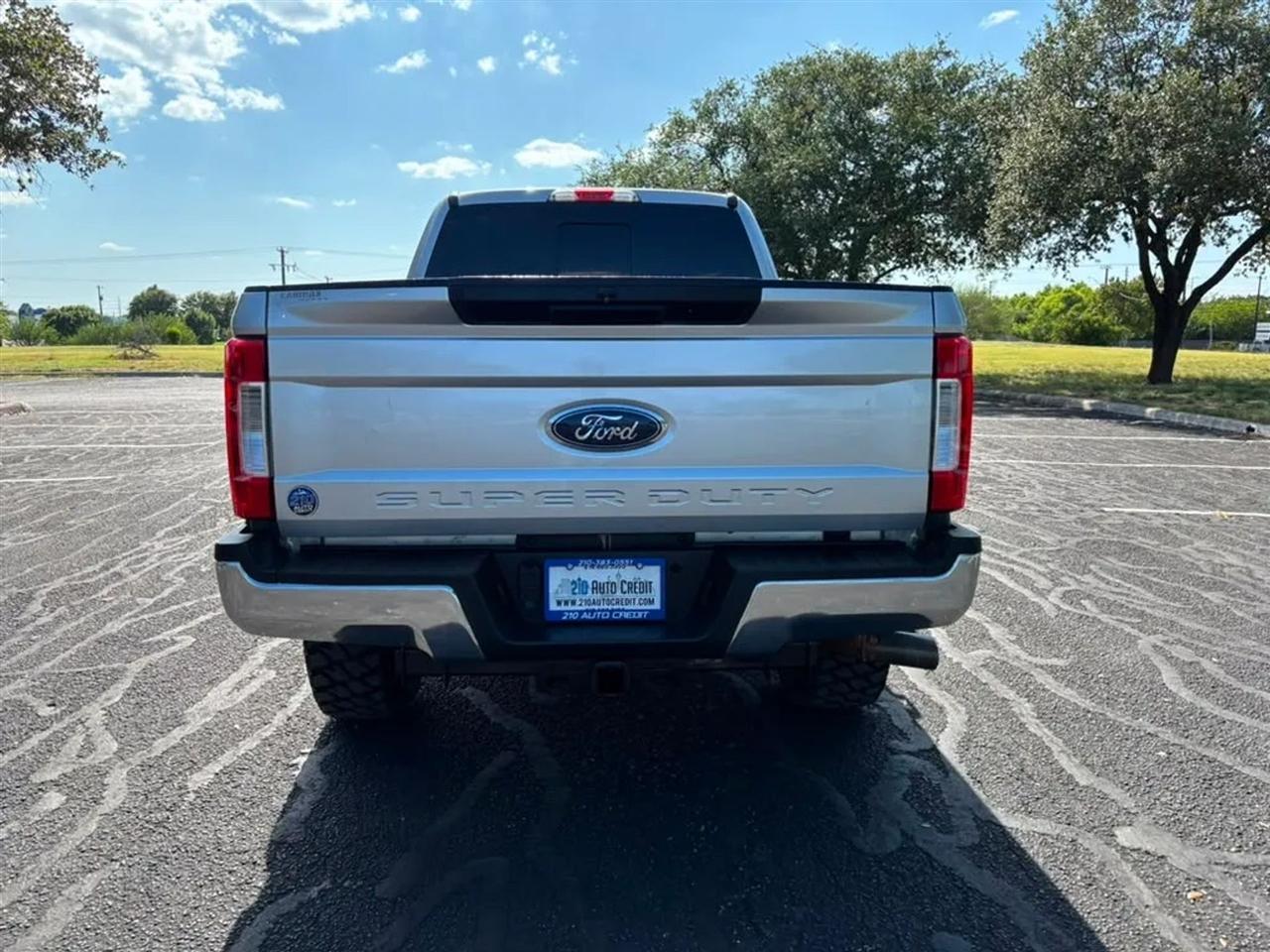 Ford F-250 SD  2017
