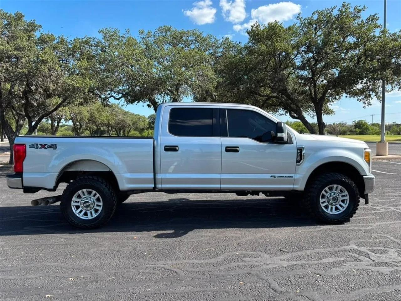 Ford F-250 SD  2017