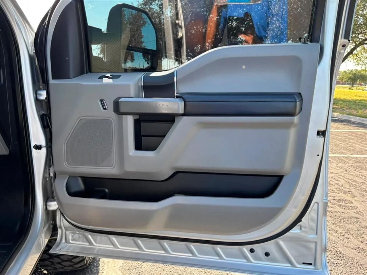 Ford F-250 SD  2017