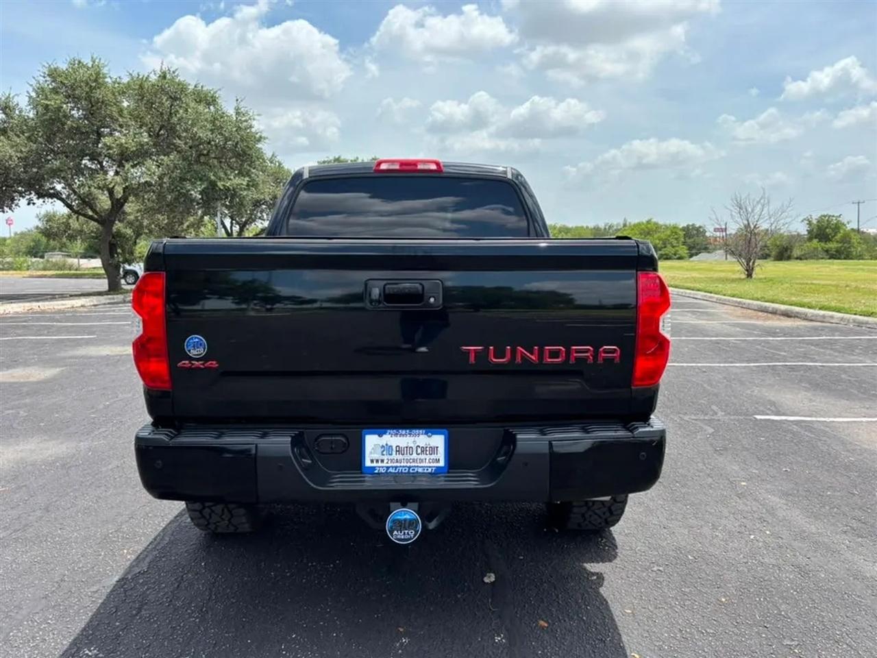 Toyota Tundra  2016
