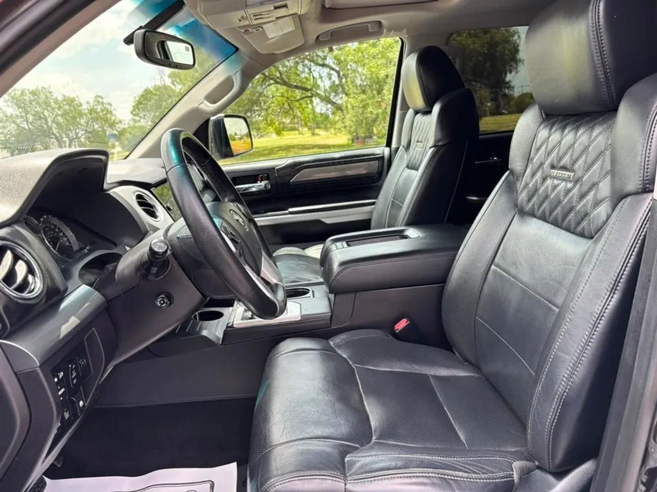 Toyota Tundra  2016