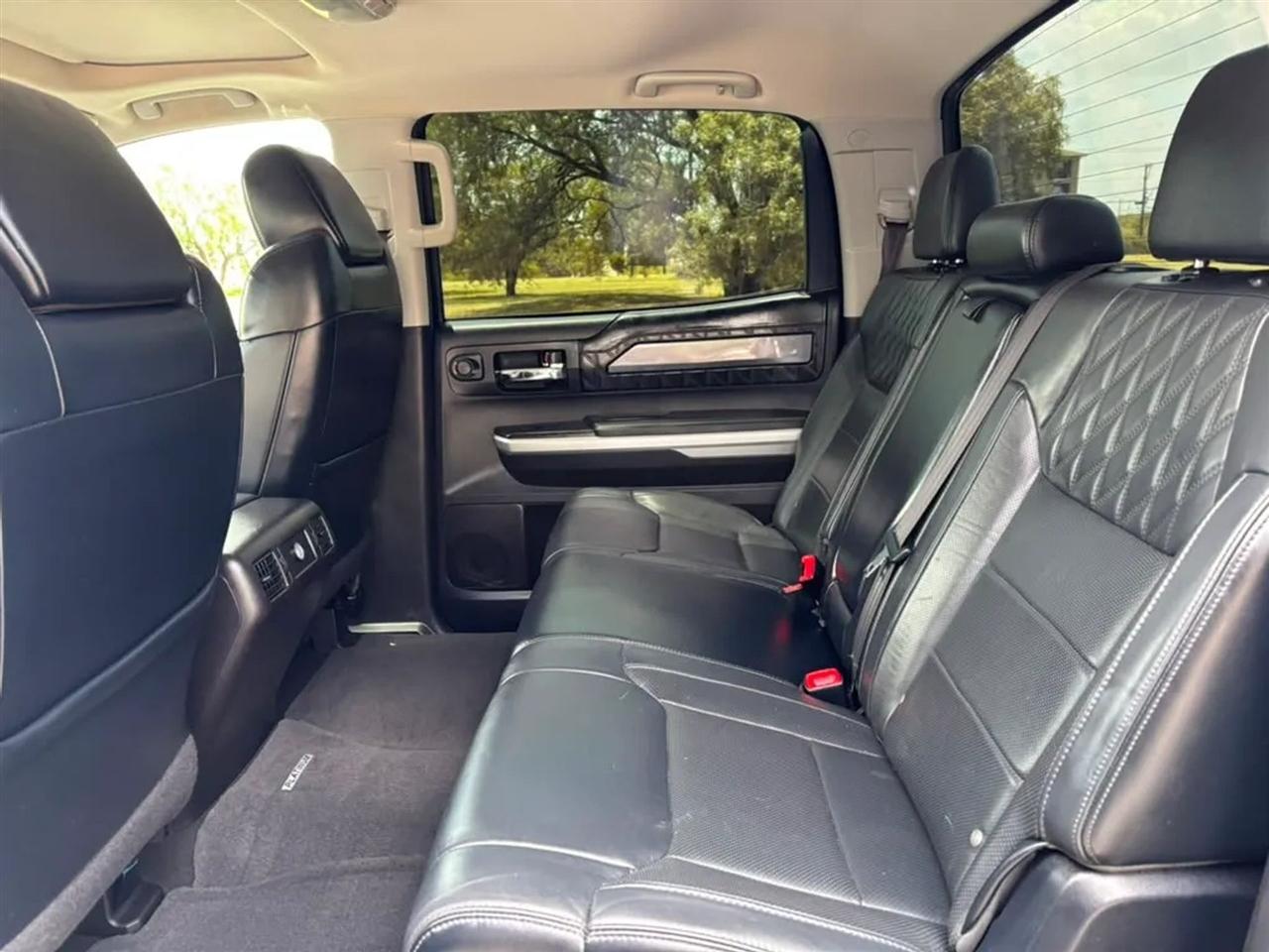 Toyota Tundra  2016