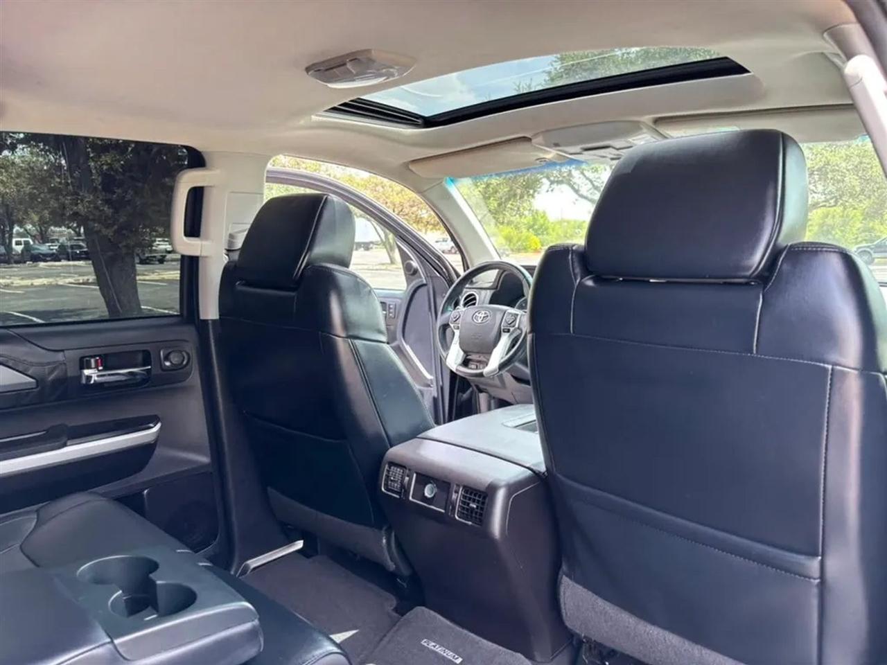 Toyota Tundra  2016