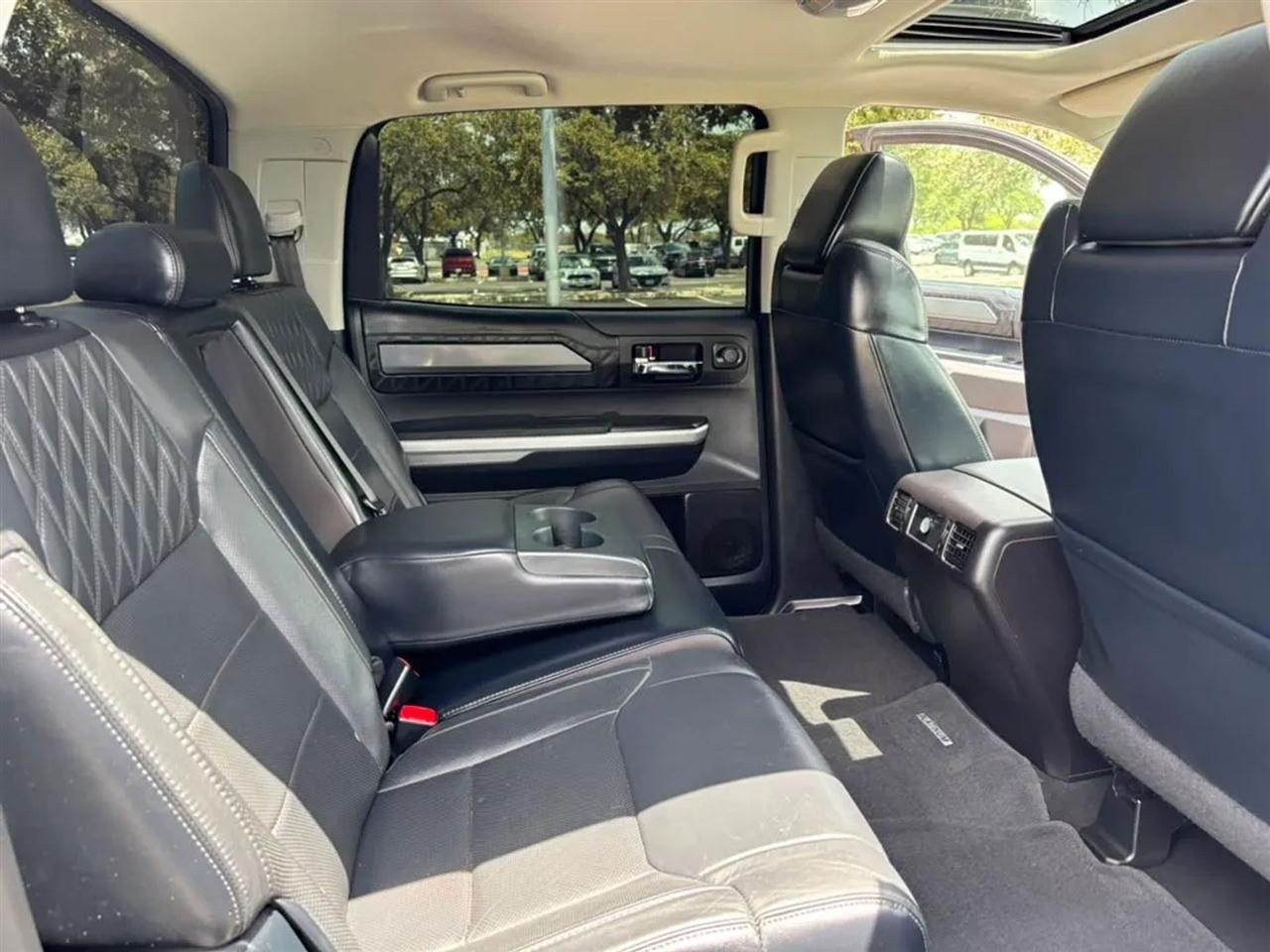 Toyota Tundra  2016