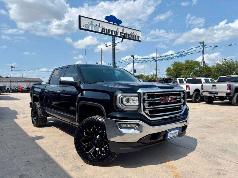2018 GMC Sierra 1500 SLT Pickup 4D 5 3/4 ft