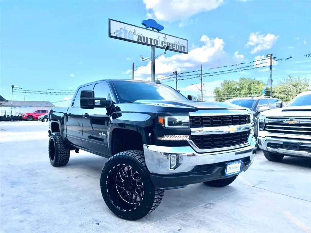 2018 Chevrolet Silverado 1500 LT Pickup 4D 5 3/4 ft