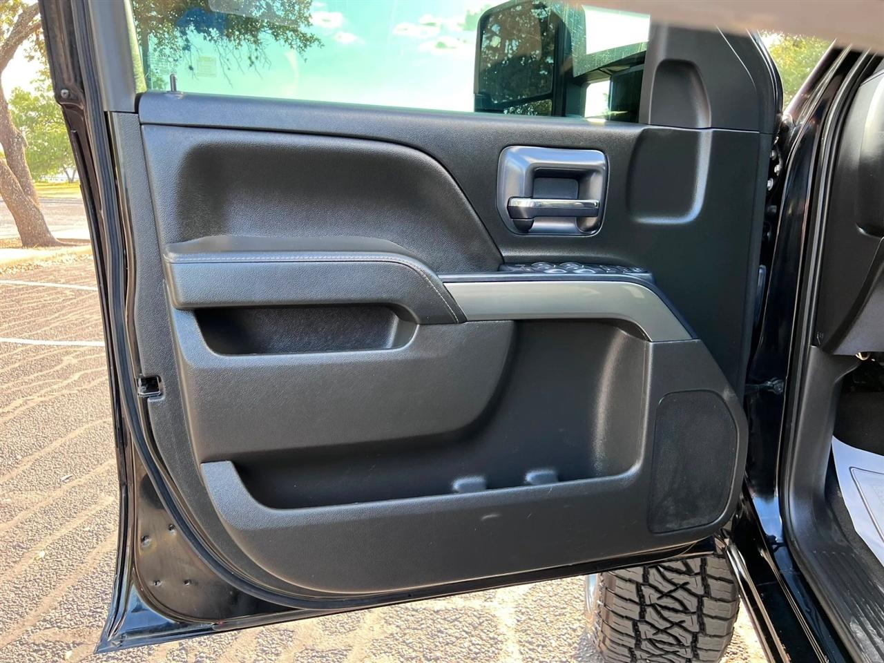 Chevrolet Silverado 1500  2018