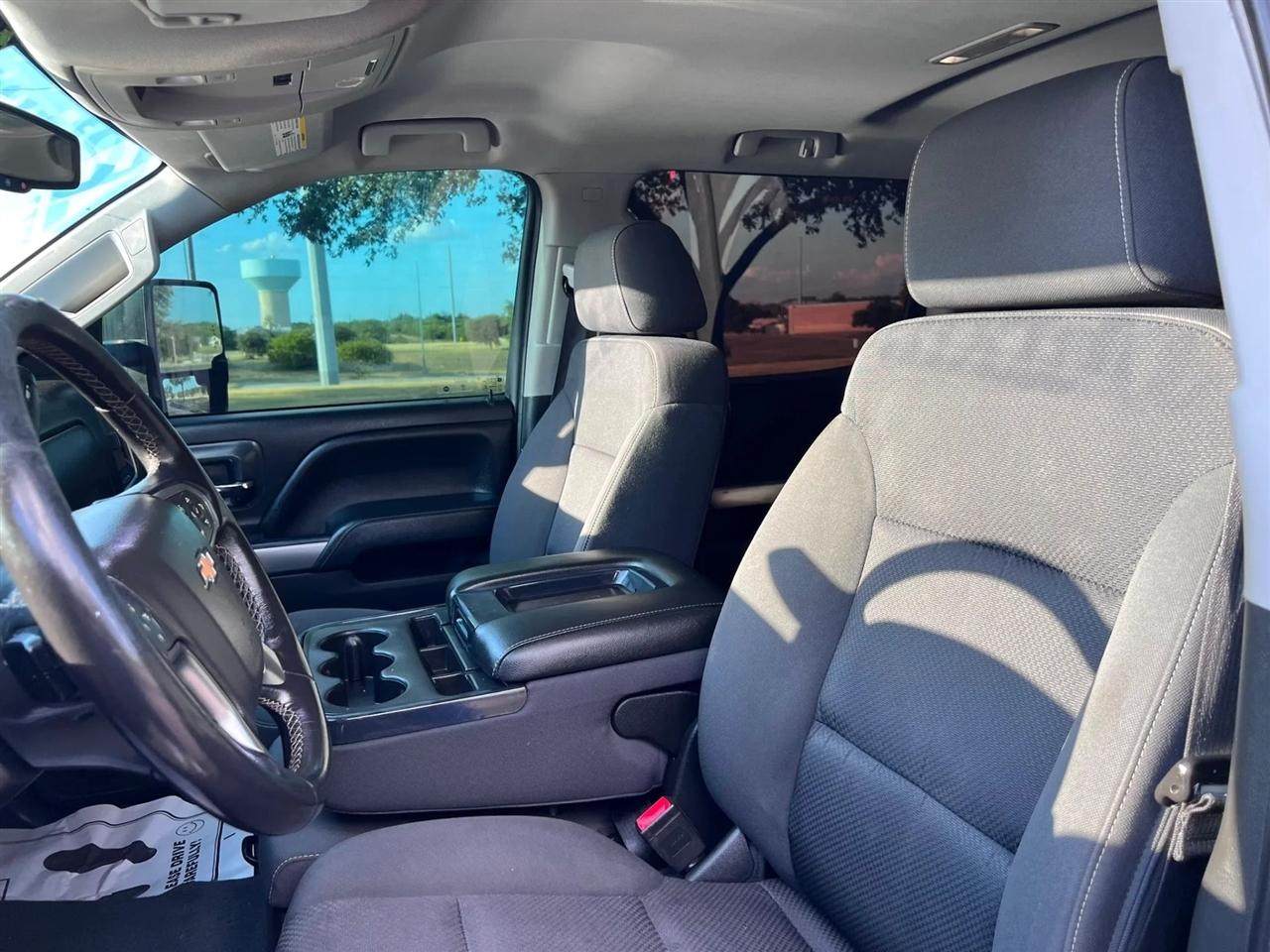 Chevrolet Silverado 1500  2018