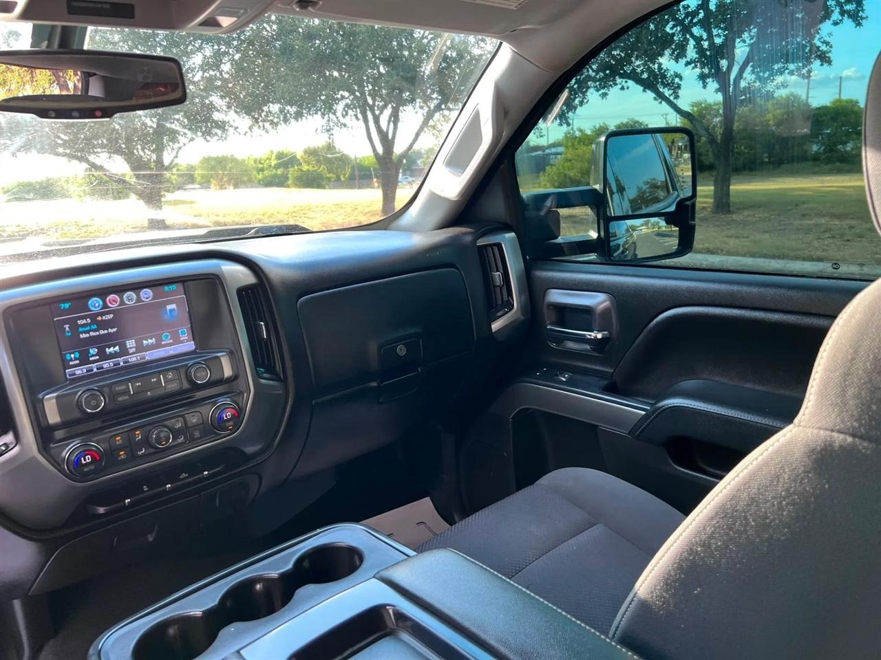 Chevrolet Silverado 1500  2018
