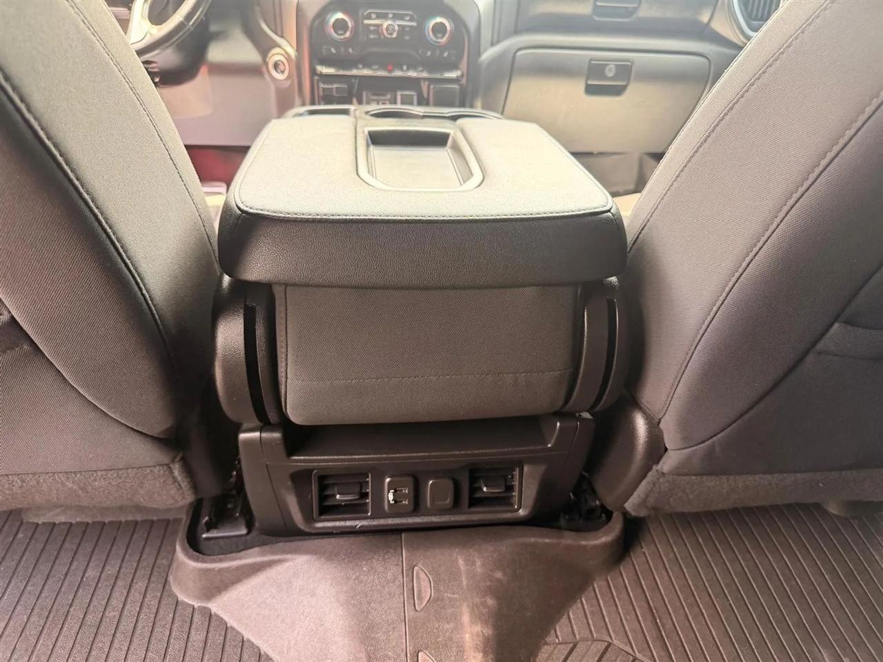 Chevrolet Silverado 1500  2021