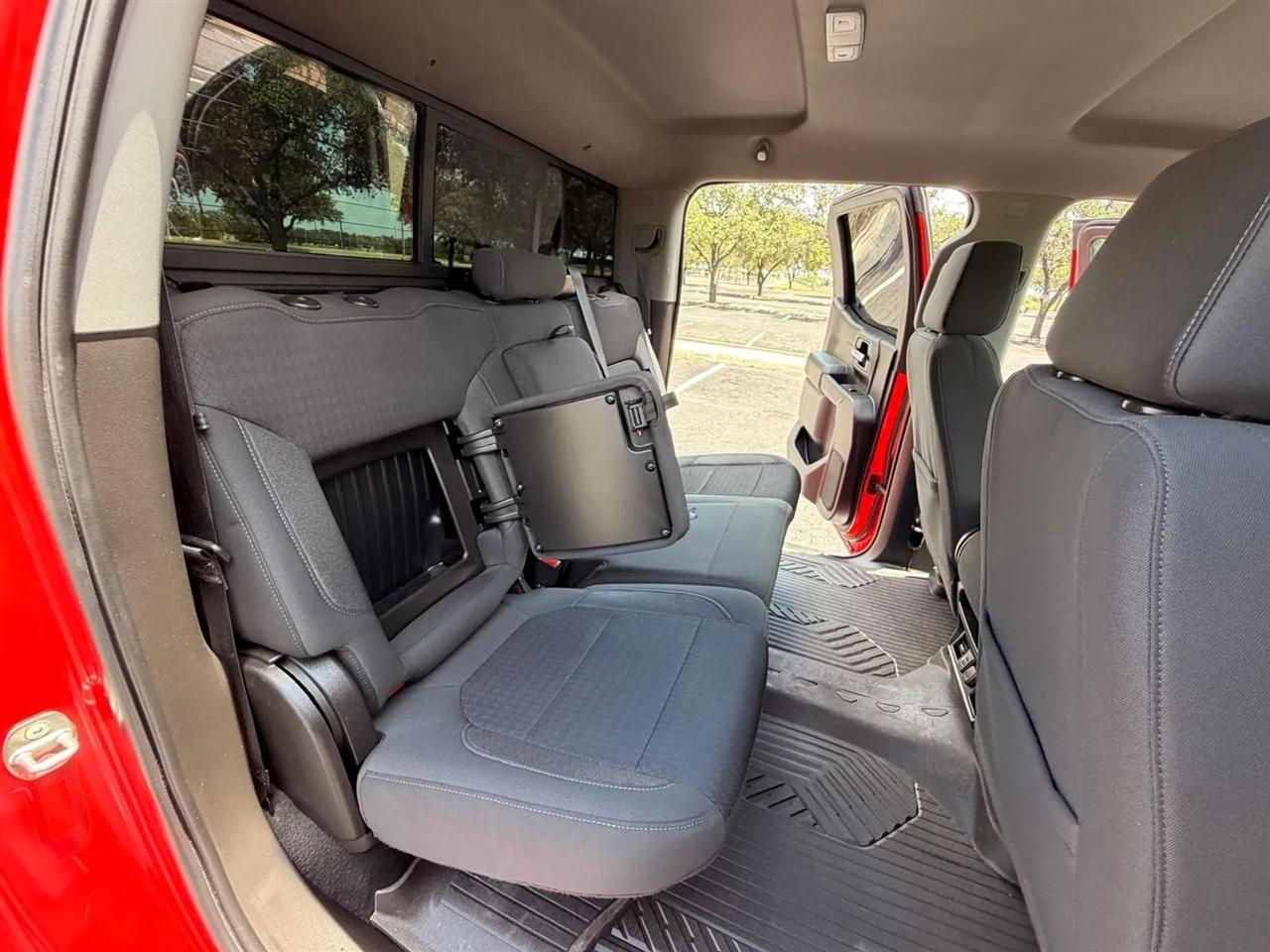 Chevrolet Silverado 1500  2021