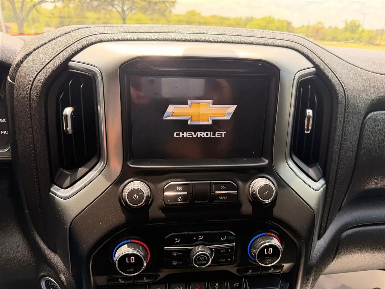 Chevrolet Silverado 1500  2021