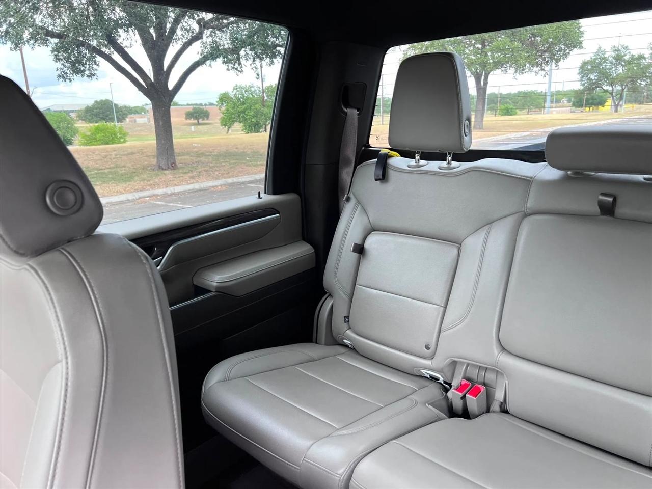 Chevrolet Silverado 3500HD  2024