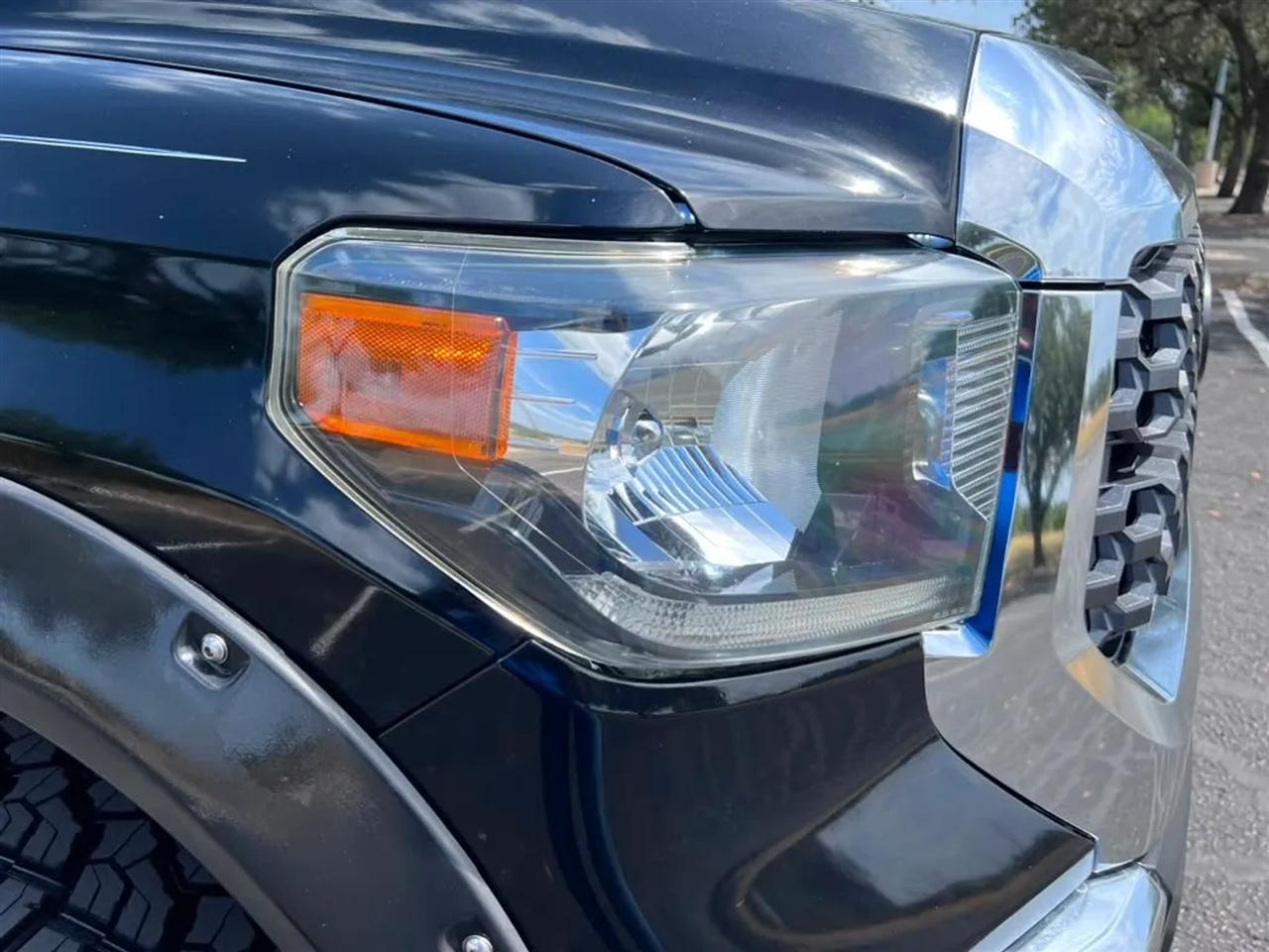 Toyota Tundra  2019