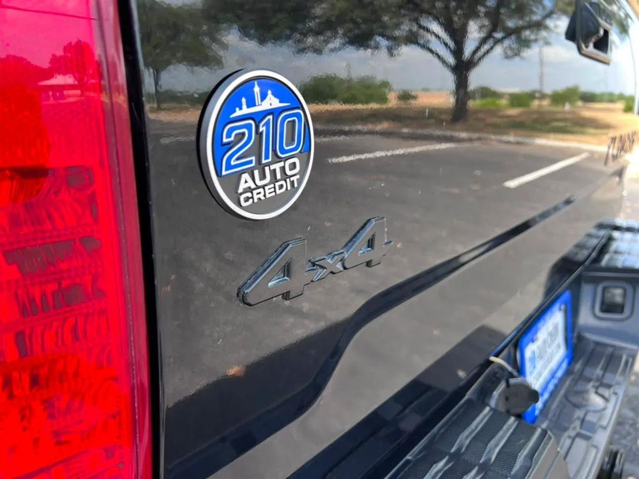 Toyota Tundra  2019