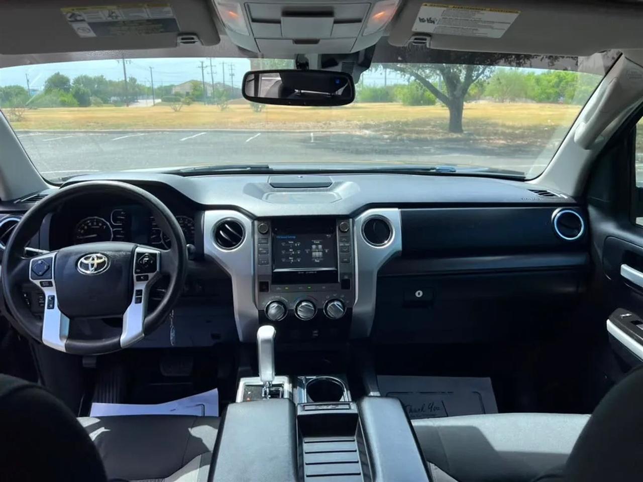 Toyota Tundra  2019