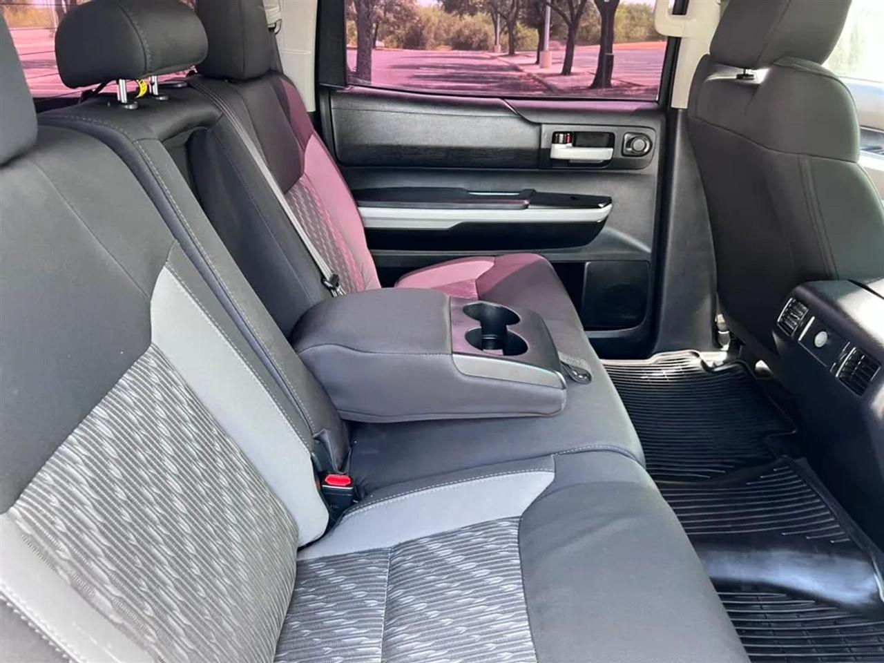 Toyota Tundra  2019