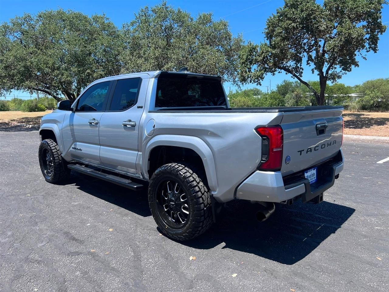 Toyota Tacoma  2024