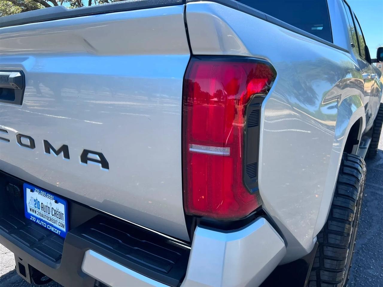 Toyota Tacoma  2024