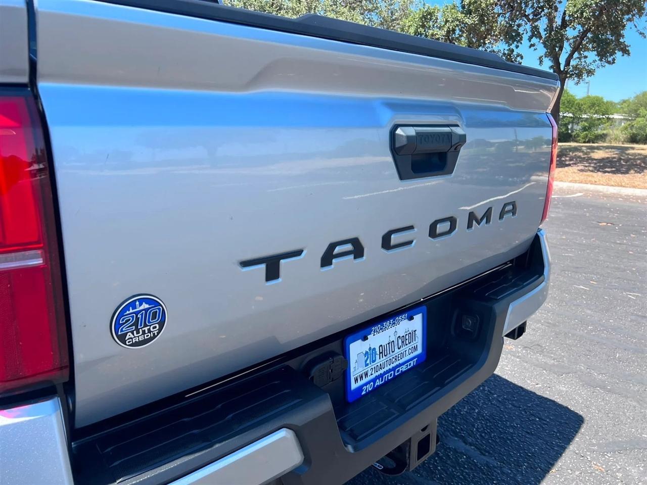 Toyota Tacoma  2024