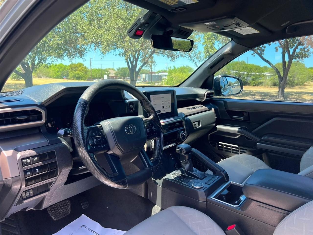 Toyota Tacoma  2024