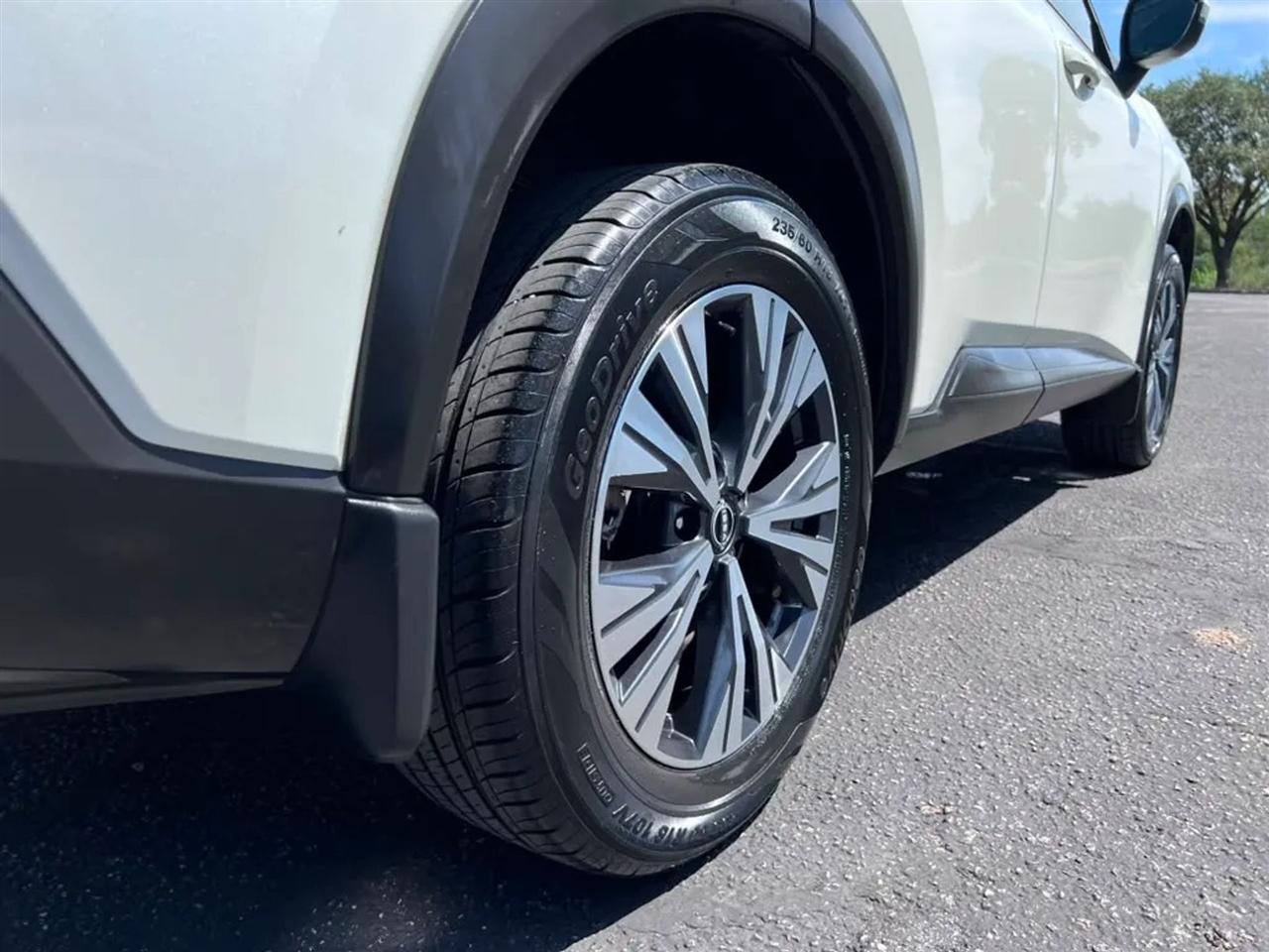 Nissan Rogue  2023